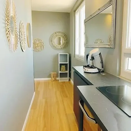 Romantique Vue Face Apartment *